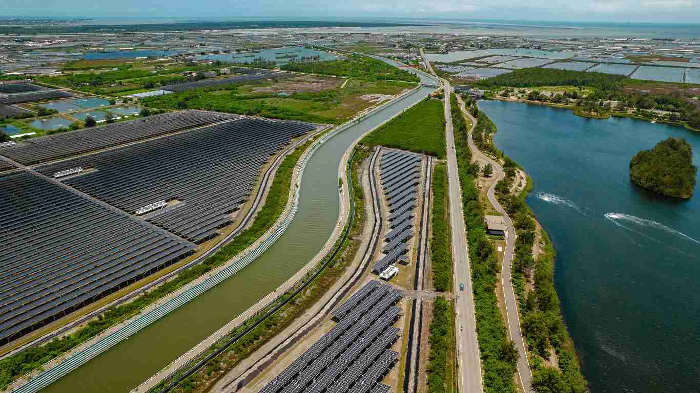 汇旺支付能源事业提供智慧能源管理、、太阳能监控管理、、全方位电厂建置及运维解决方案，，，，并拥有管理超过6000案场的经验